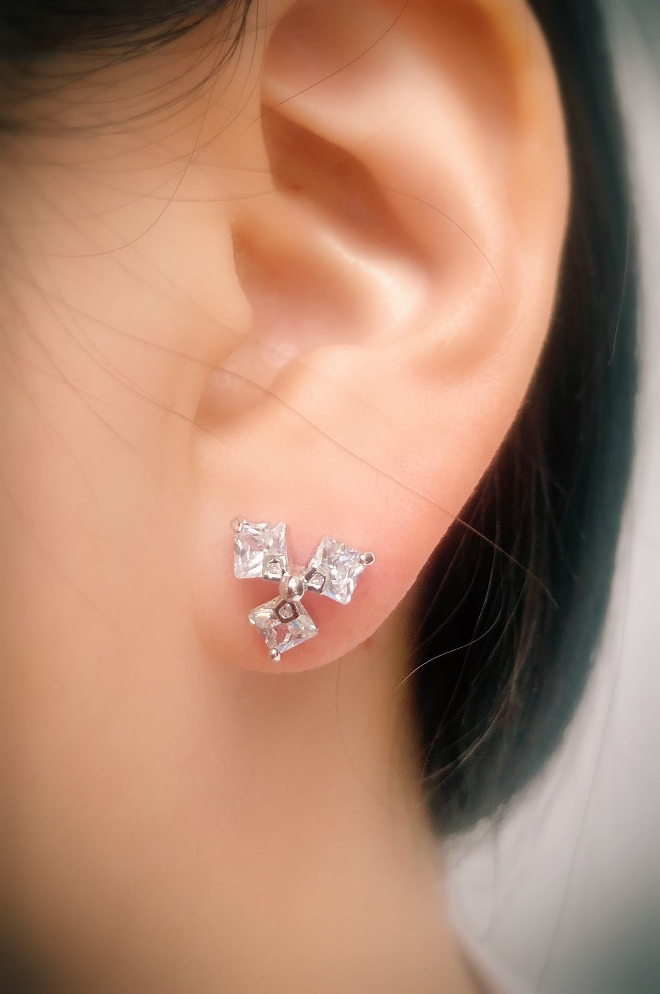 Glassy Silver Studs