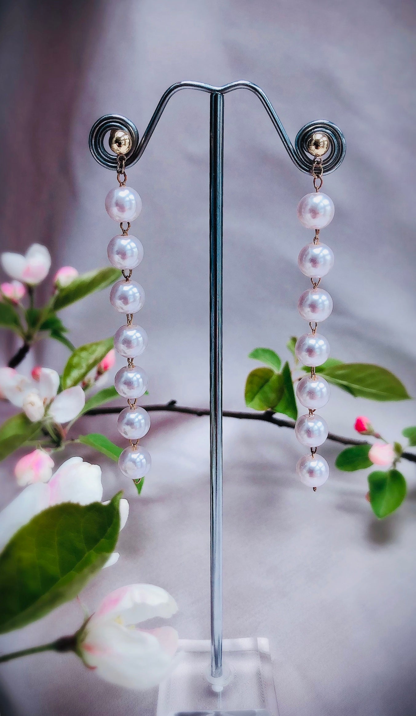 Dangly Pearl Earrings