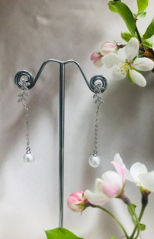 Flower and Pearl Earrings