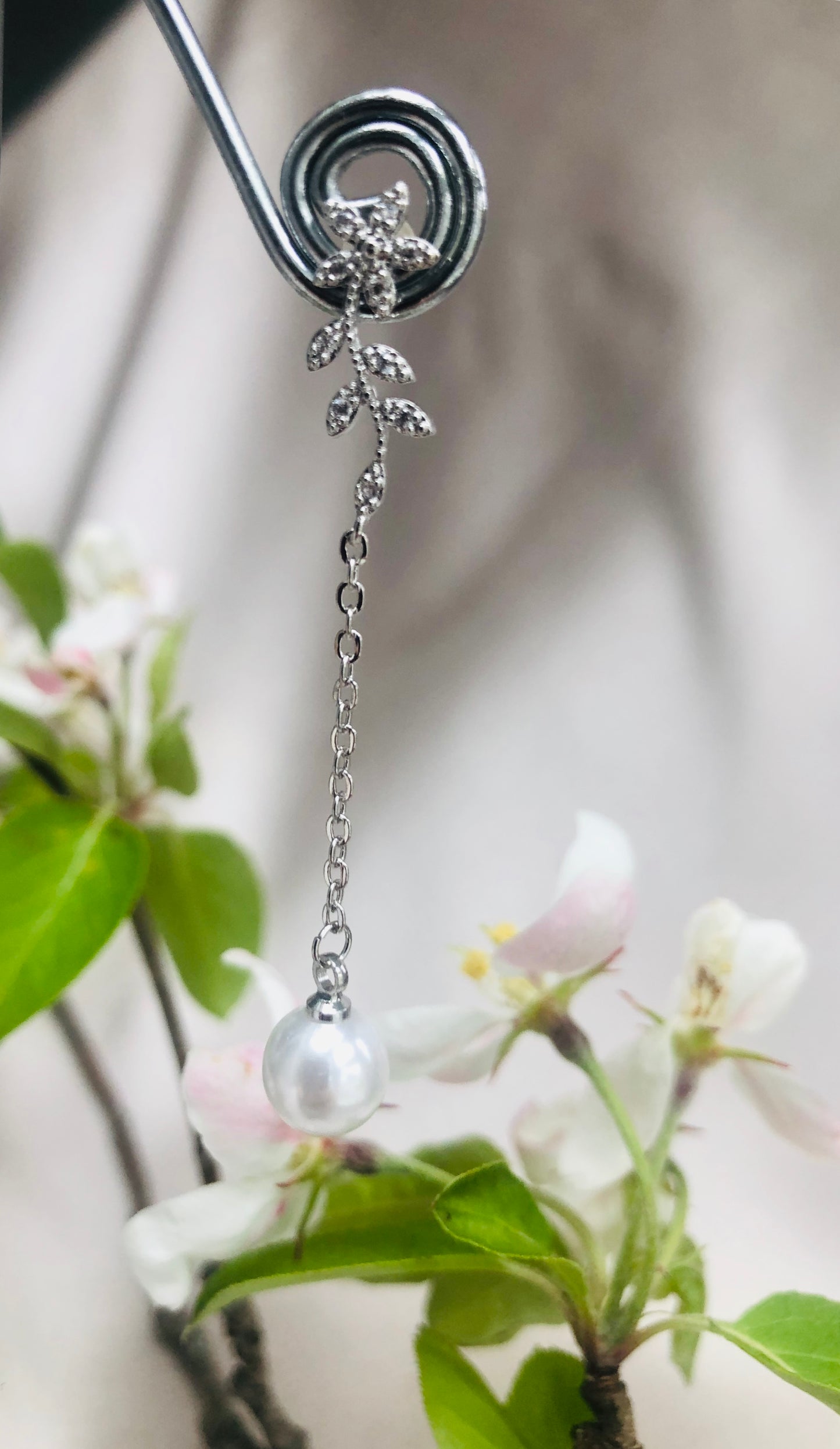 Flower and Pearl Earrings