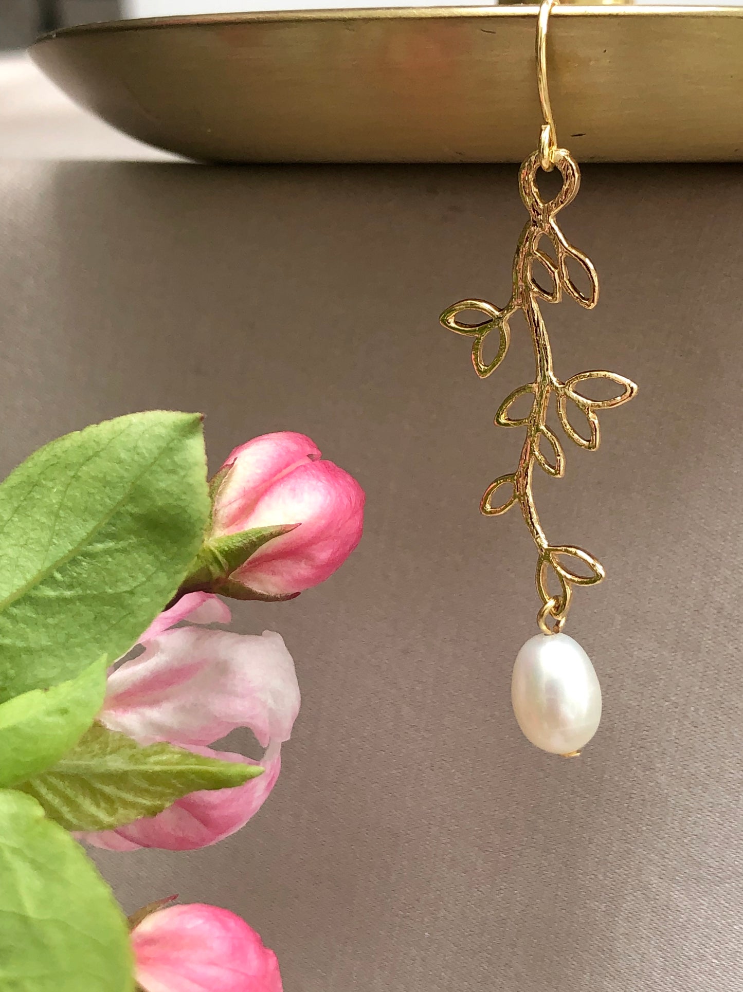 Pearl and Leaf Earrings