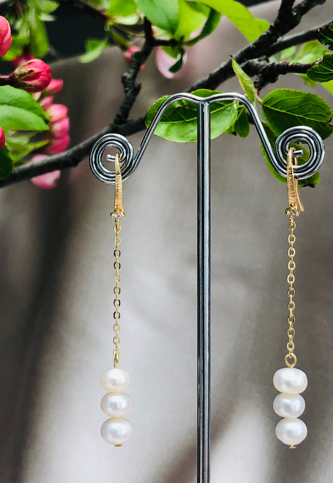 Dangling White Pearl Earrings
