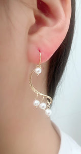 Swooping Pearl Earrings