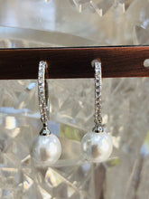 Load image into Gallery viewer, Pure Diamond and Pearl Earrings
