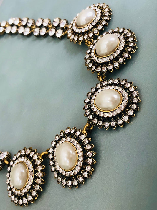 Oval Pearl Necklace