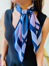 Load image into Gallery viewer, 50&#39;s Scarf
