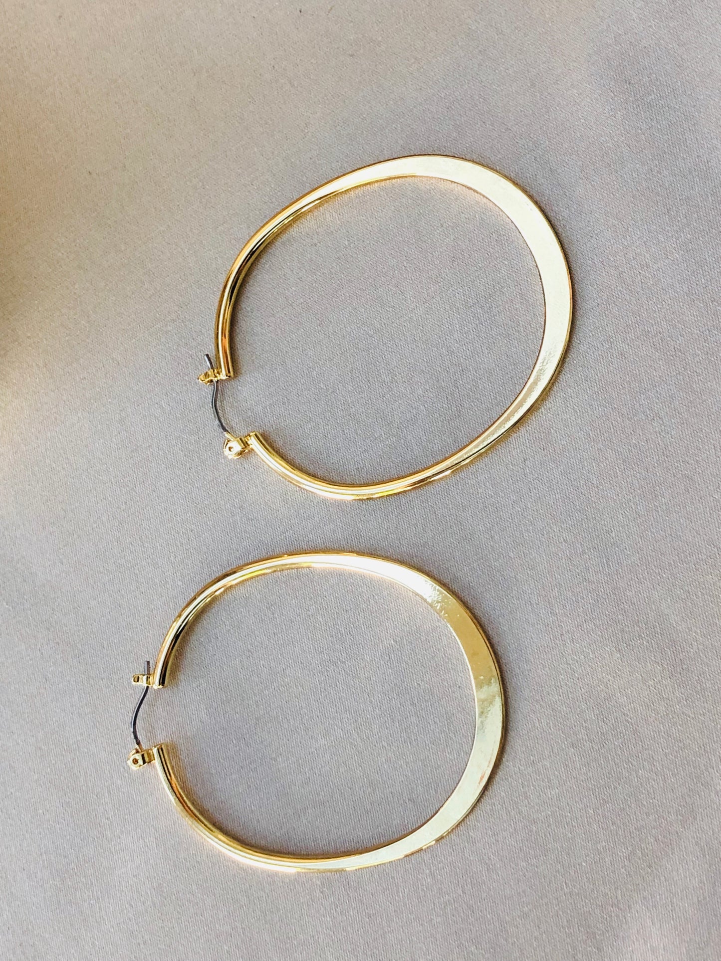 Oval Hoops