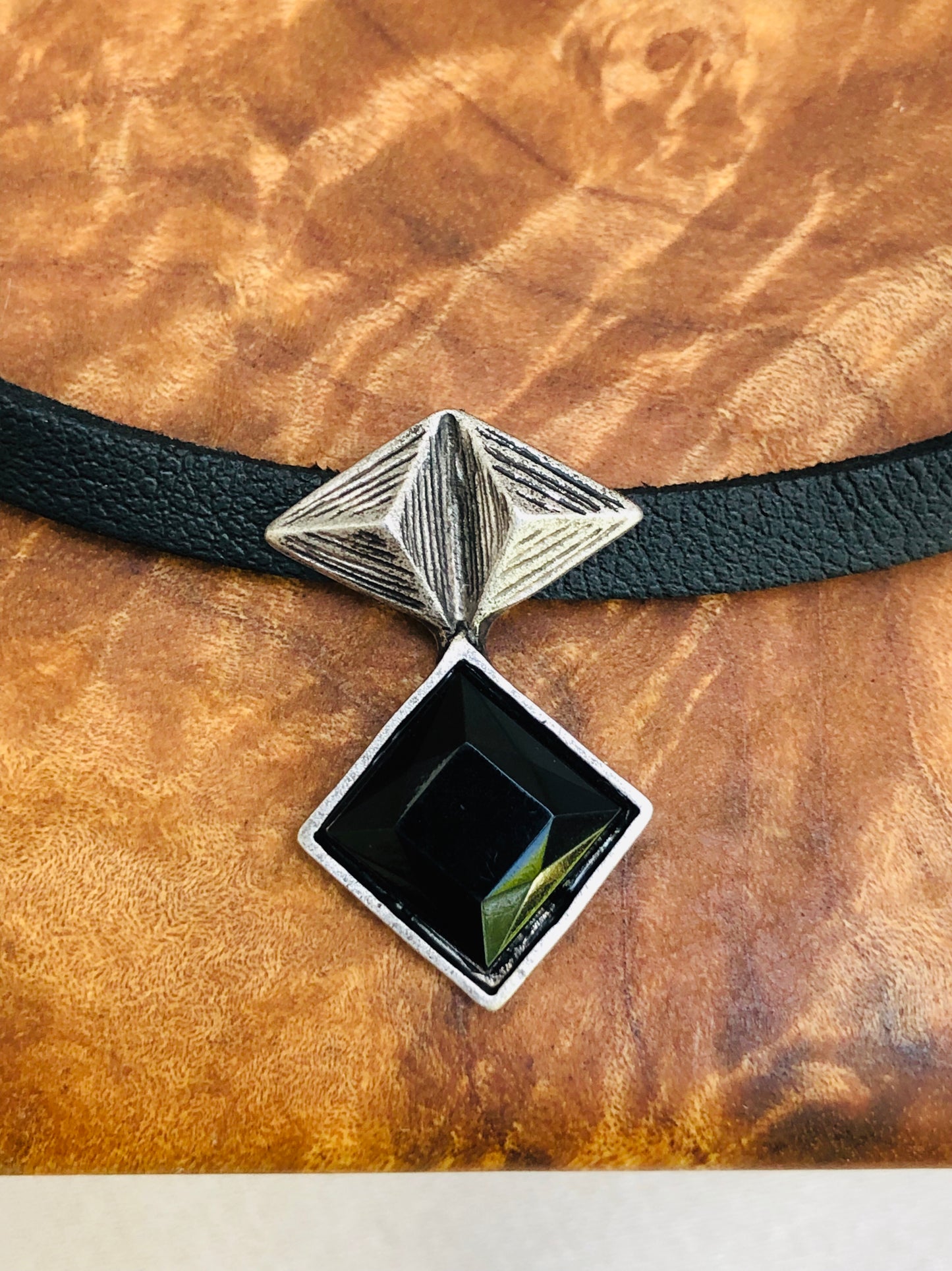 Noir Gem Choker