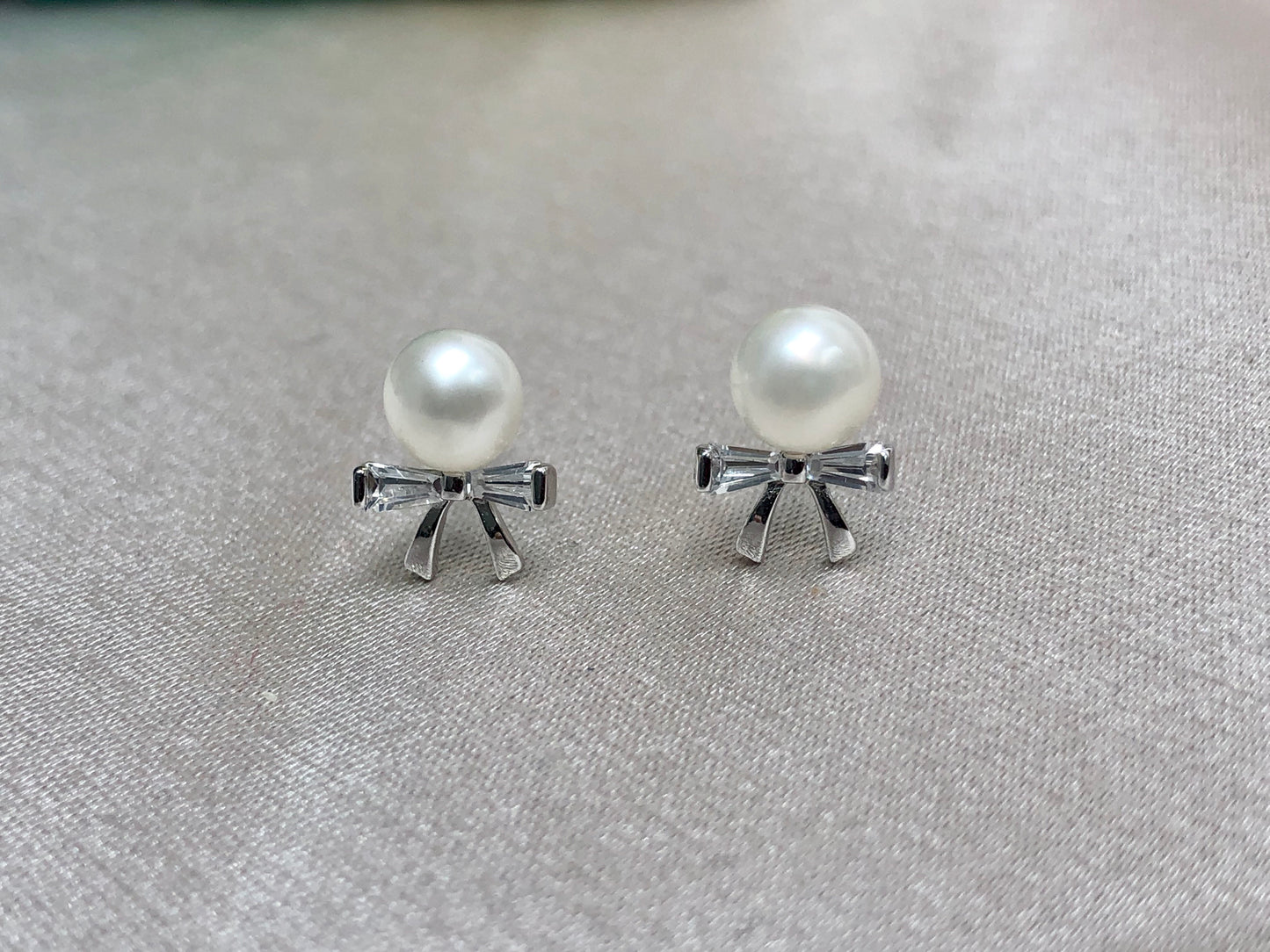 Silver Bow Earrings