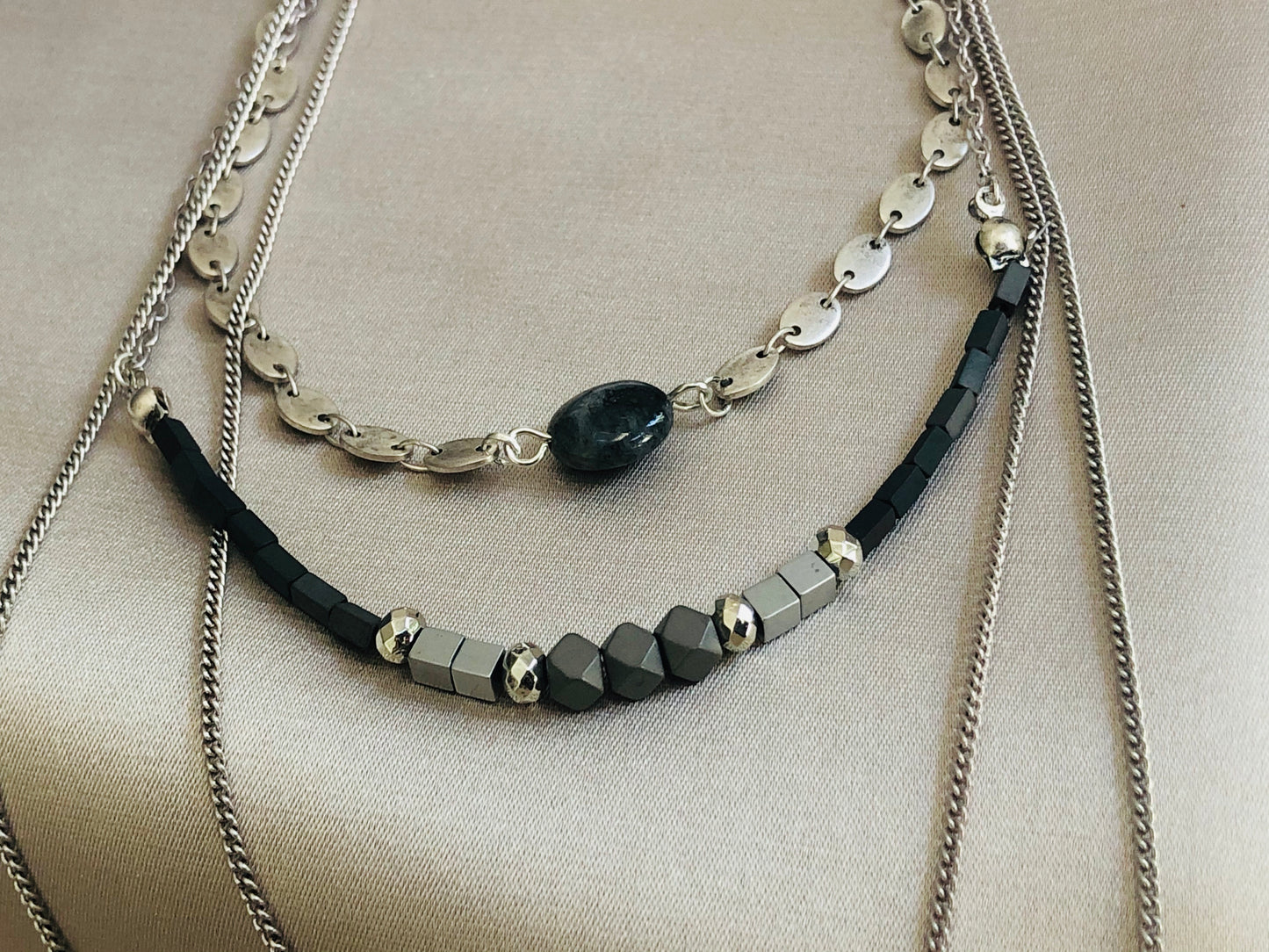 Noir Necklace