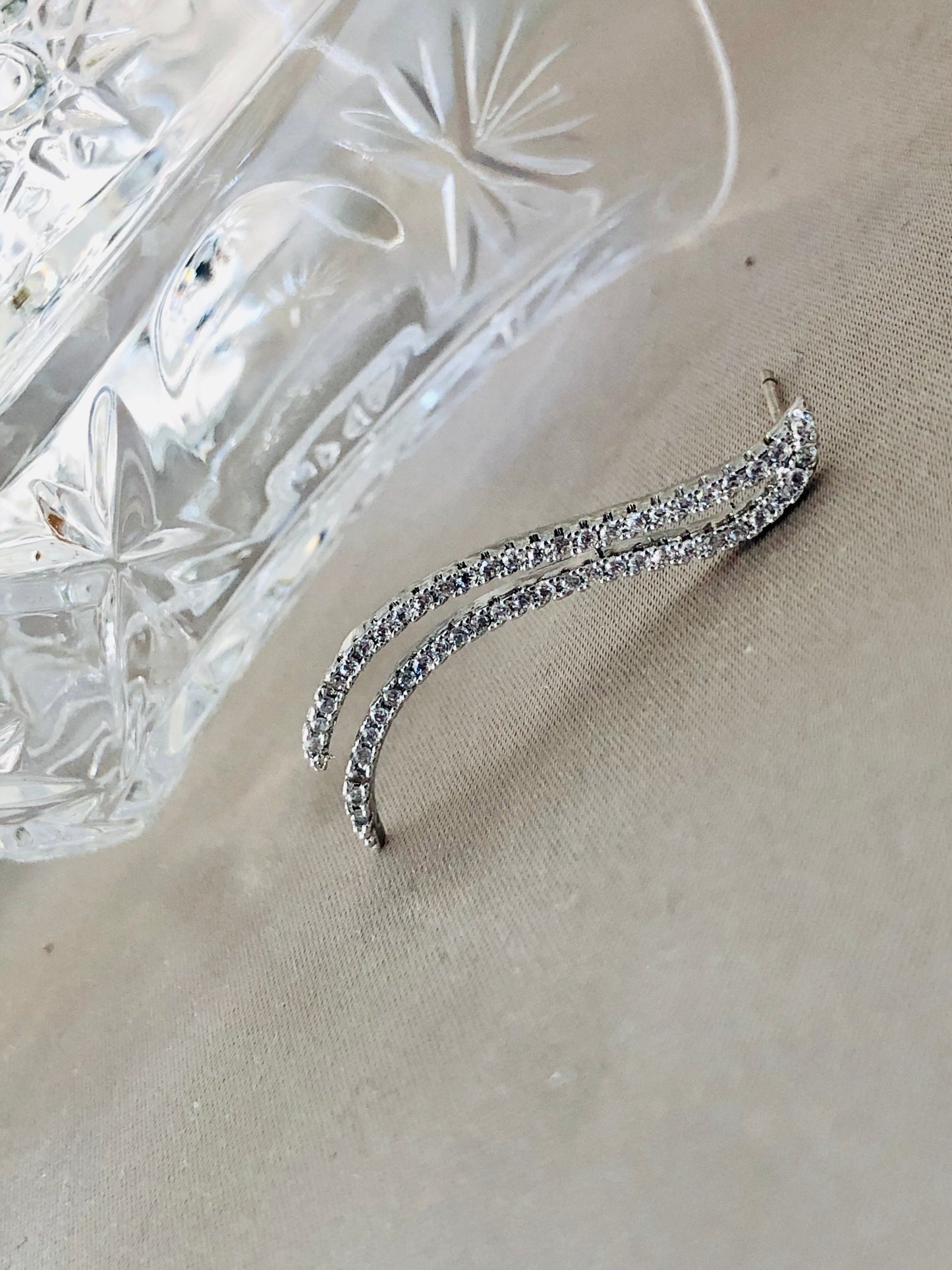 Swooping Diamonds