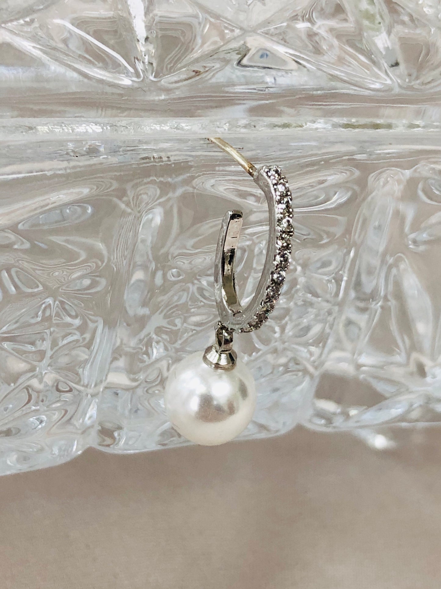 Formal Pearl and Diamonds