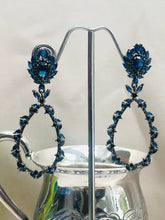 Load image into Gallery viewer, Royal Garden Earrings
