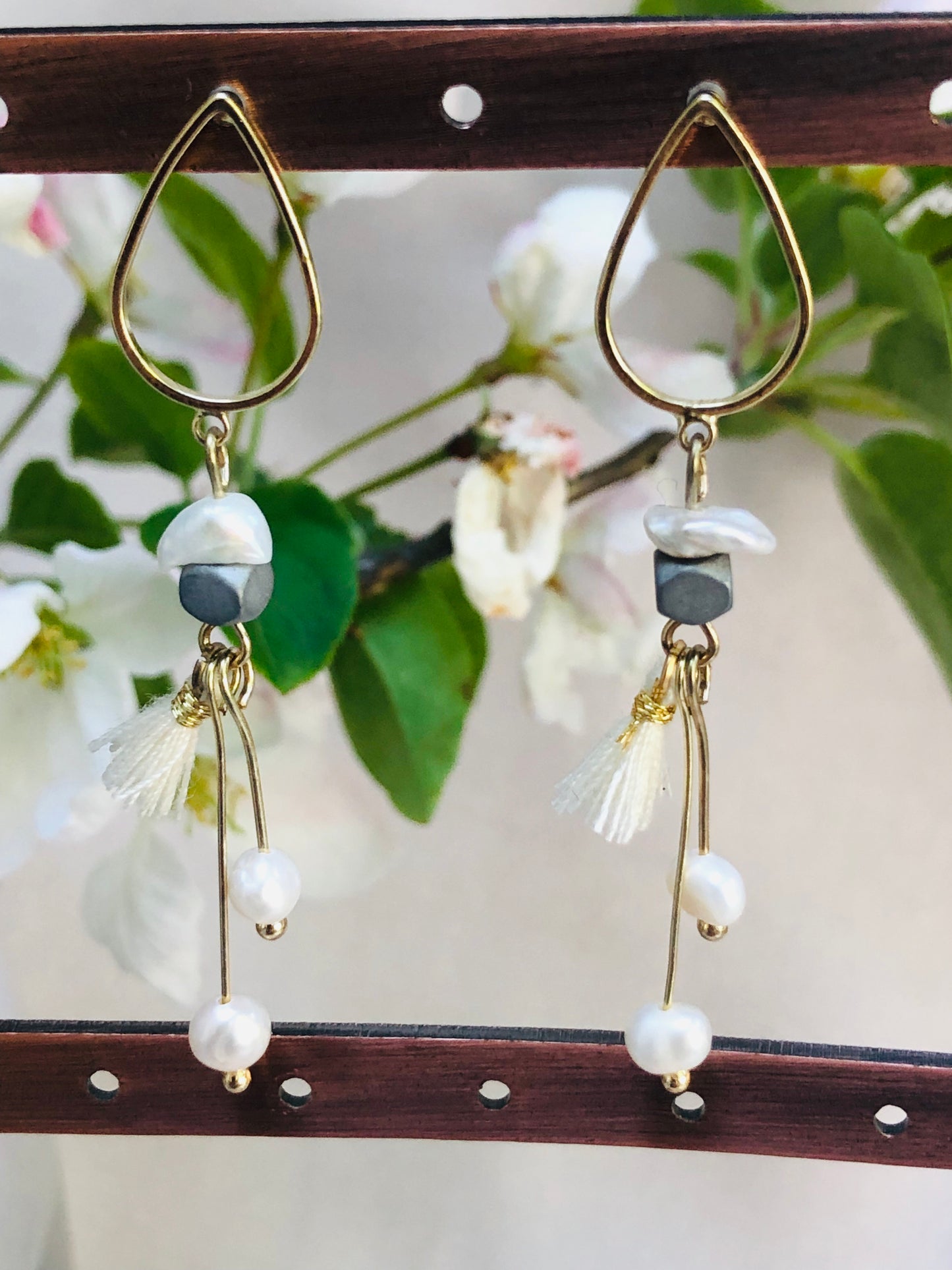 Breezy Pearl Earrings