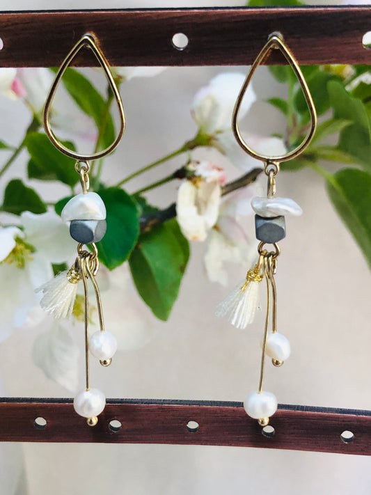 Breezy Pearl Earrings