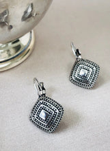Load image into Gallery viewer, Stylish Silver Earrings

