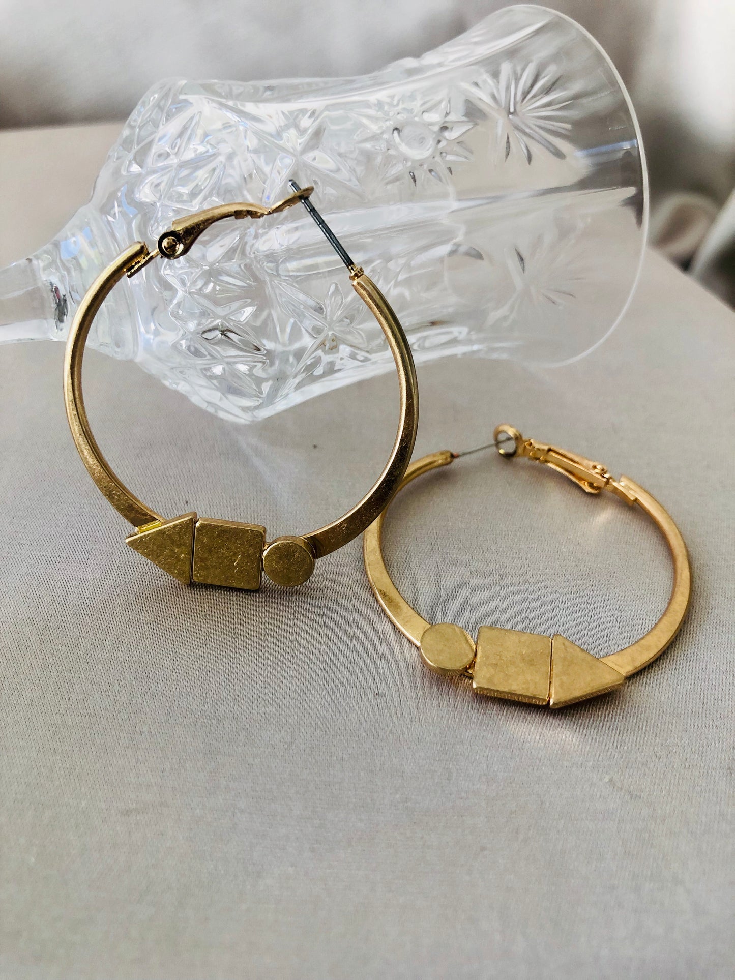Geometric Hoops
