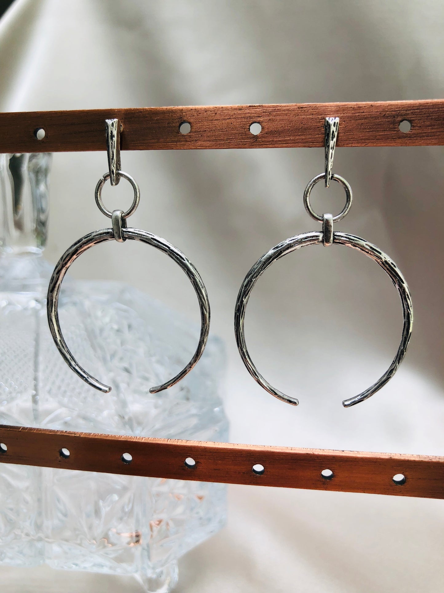 Hanging Crescents