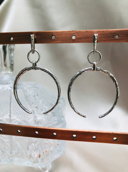 Hanging Crescents