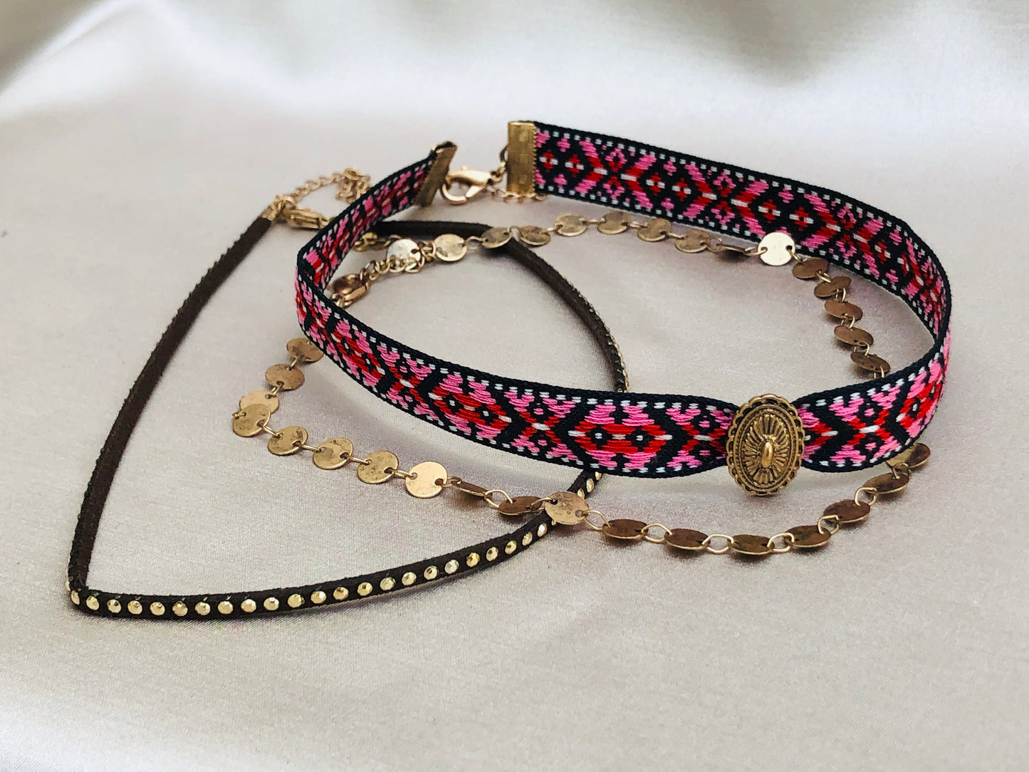 Tri Choker Collection