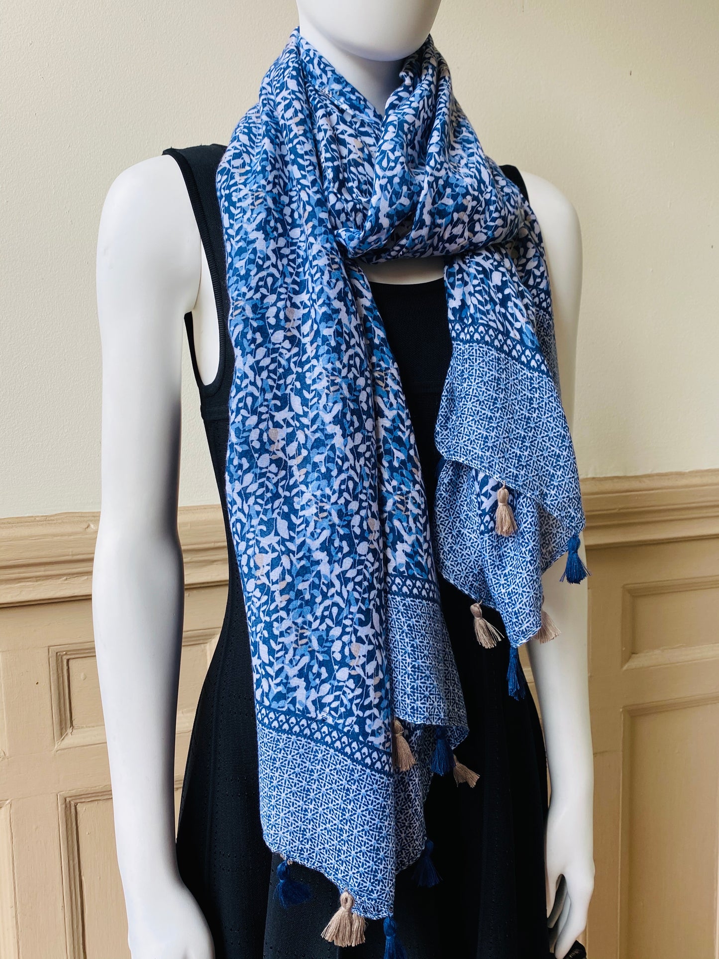 Falling Vines Scarf