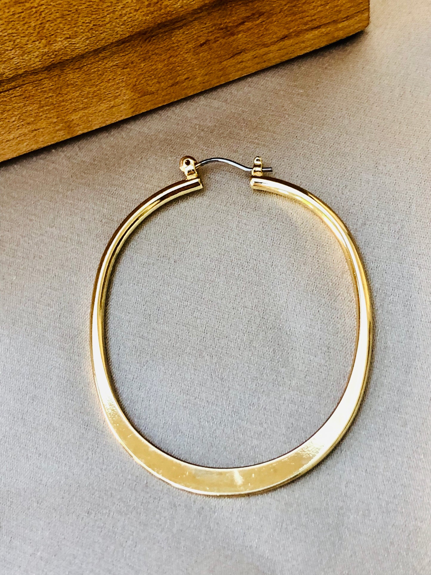 Oval Hoops