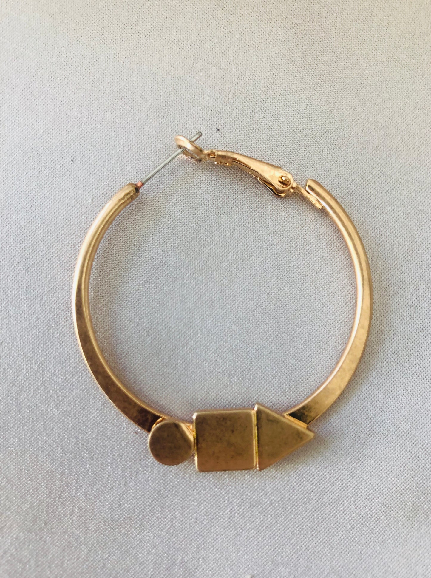 Geometric Hoops