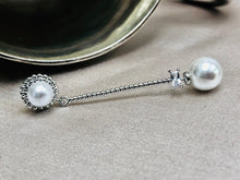 Load image into Gallery viewer, Connected Pearl Earrings

